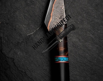 Cuchillo Kiridashi de acero de Damasco hecho a mano con mango de madera y funda de cuero.