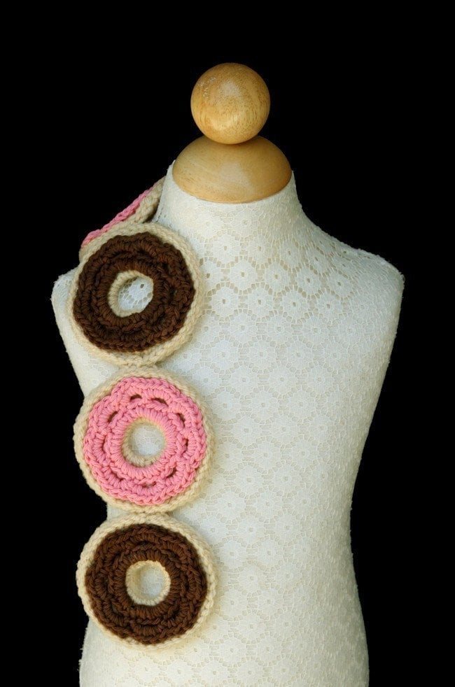 Crochet Pattern Scarf Doughnut Sweet Sweets Chocolate Brown Strawberry