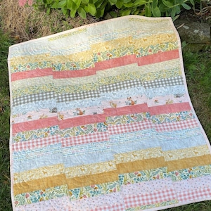 PDF baby quilt pattern, quick and easy, jelly roll pattern, A Tricky Path