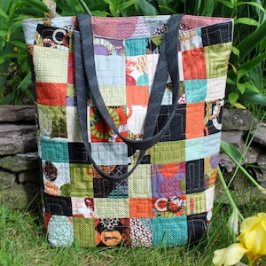 PDF Bag PATTERN, One Charm Pack or Scraps, Teacher&#39;s Pet Tote Bag
