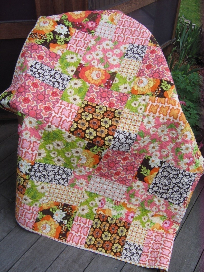 PDF Quilt Pattern.....Easy and Quick...two sizes, Flowers in the Garden image 5