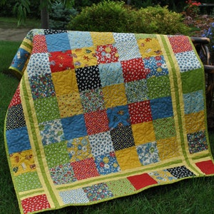 PDF Quilt Pattern.....Charm square, Layer Cake or Fat Quarter friendly, ..Table runner, baby and lap size, Simple Stitches