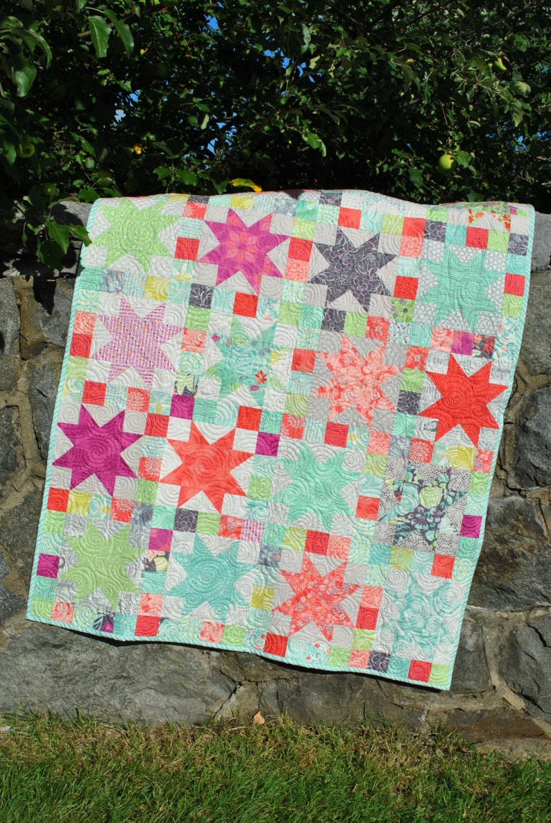 Baby QUILT PATTERN....Quick and Easy...Layer Cake and Fat Quarter friendly, Sara's Star image 2