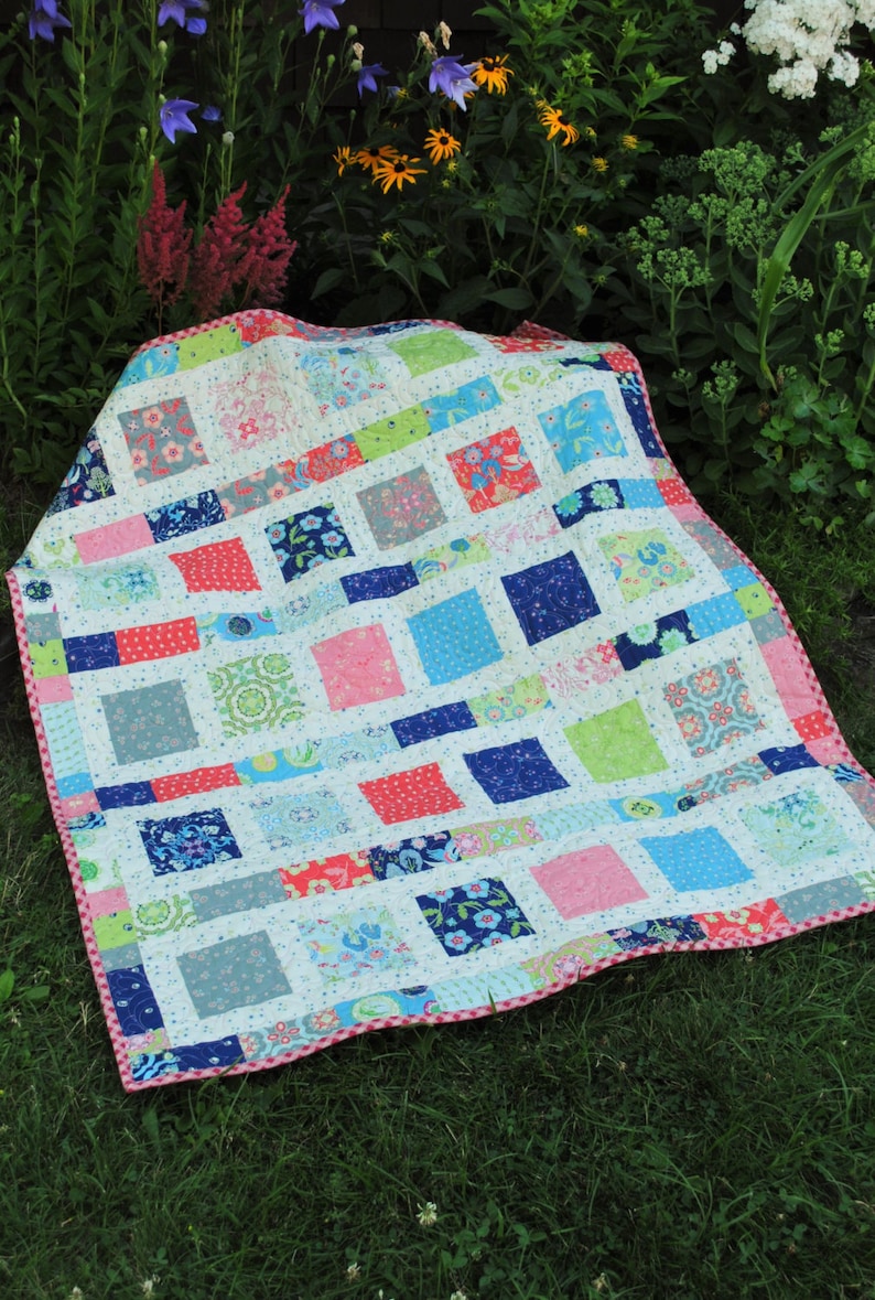 Baby QUILT PATTERN....Quick and Easy...2 Charm Square Packs, Flowers in the Sunshine image 1