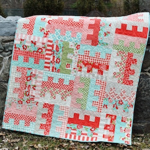 PDF QUILT PATTERN ....Jelly roll pattern or Fat Quarters, easy and quick, Key to my Heart 6 sizes