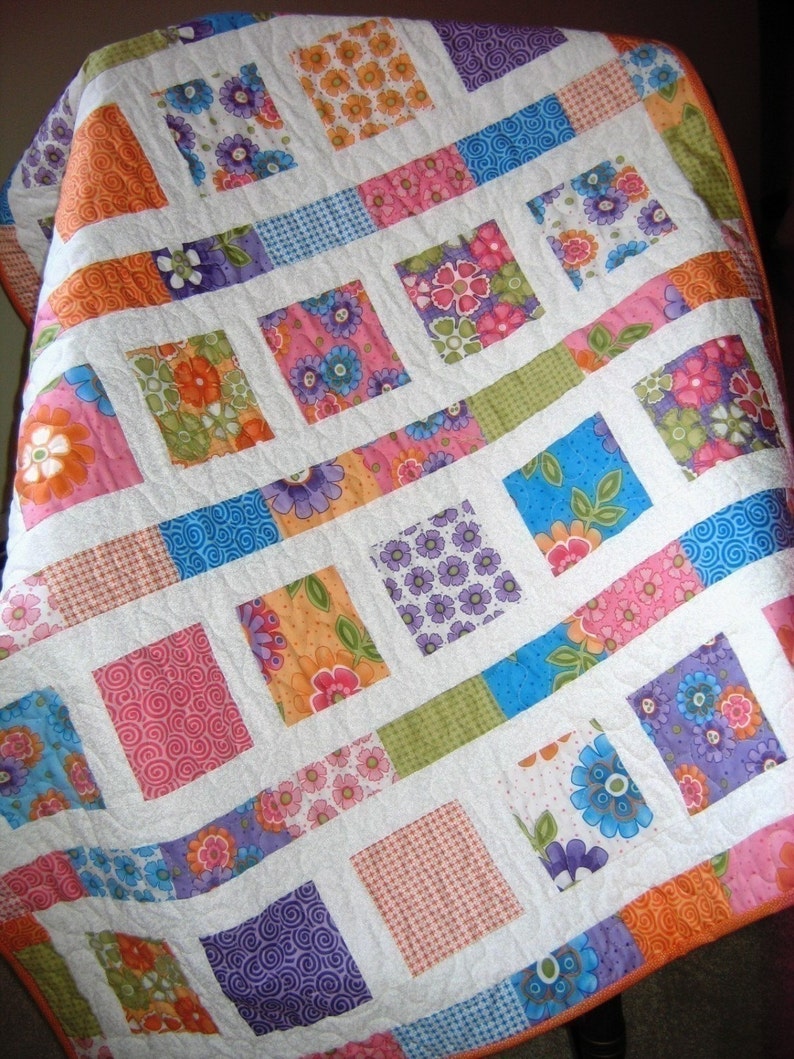 Baby QUILT PATTERN....Quick and Easy...2 Charm Square Packs, Flowers in the Sunshine image 3