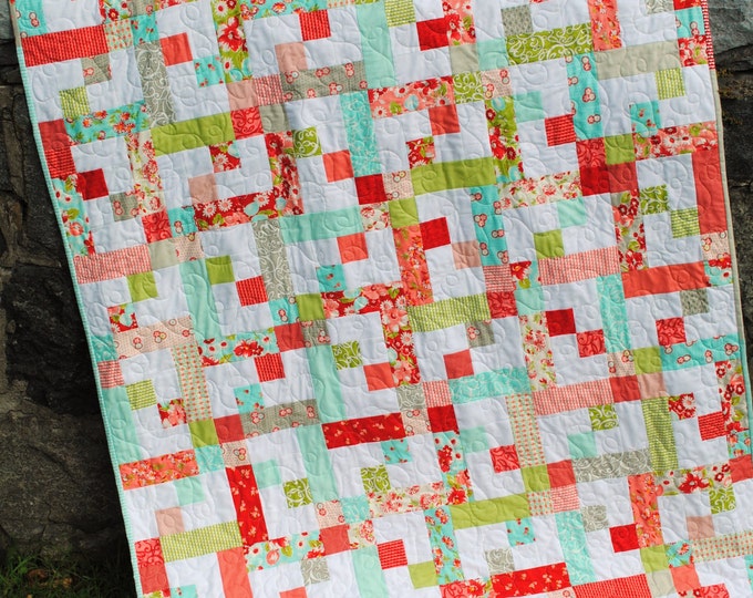 Lap Quilt or Toddler Quilt, Twin Bed Coverlet, FREE SHIPPING, Pattern