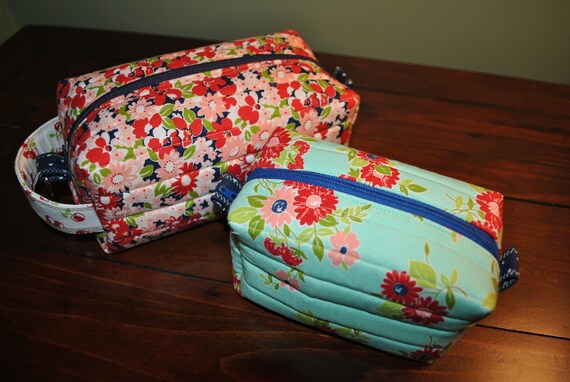 ショルダーバッグ・ポシェット THE MUSEUM VISITOR PATCHWORK STRING MINIBAG 5MM412 Amazon.com - Mary Square Pink Animal Lover Print 8 x 11