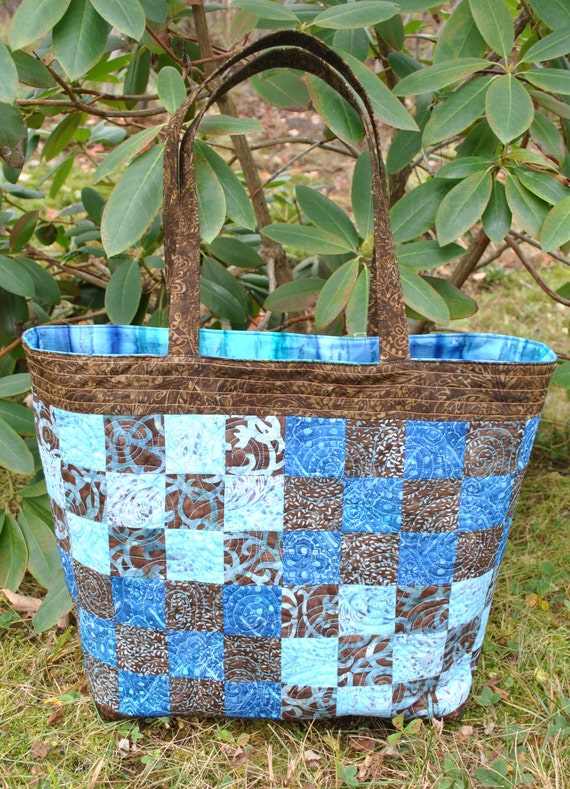 Simandra Patchwork Umhängetasche Mit Tiermotiv – Handgefertigte Unikat-Tasche Aus Nepal, 39x30 Cm, Mit Holzknopf
