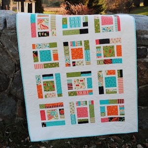 PDF baby quilt PATTERN or Lap Quilt.... Layer Cake, Fat Quarters, or scraps ...Sassy Frass