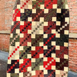 PDF Patchwork Quilt Pattern, ....five sizes Baby, Lap, Twin, Full, Queen and King. Easy beginner pattern. A Straight Path.