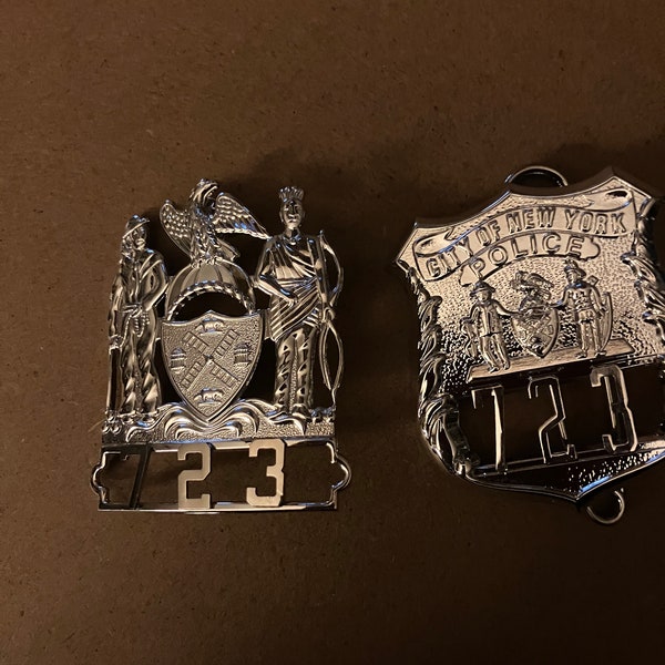 Fred Gwynne The Munsters, Car 54 Where are you? prop badge set NYPD badge set hat and breast badge! MINT replicas!!