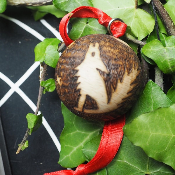 Limited Edition Wooden Pyrographed Wolf Bauble - Yule Tree Ornament - Christmas Decoration - Witchcraft - Pagan