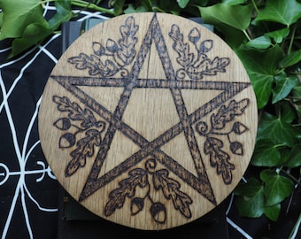 English Oak Wood Double Sided Altar Board - Pentagram & Labyrinth - Witches Altar, Pentacle, Oak Leaves.