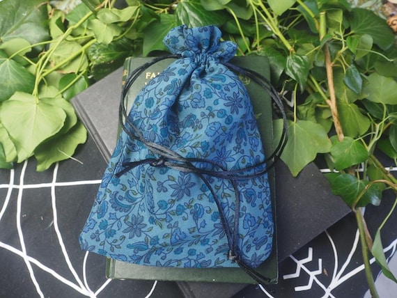 Vintage Fabric Blue Flower Lined Bag: for Tarot or Oracle Cards, Runes