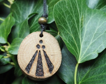 English Oak Wood Awen Druid Pendant - Sacred Tree of the Druids, for Strength And Inspiration - Pagan Pendant with Cord