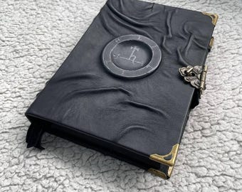 Grimorio de Lilith – Diario de la Diosa de la Luna Oscura, de la Bruja de Cuero Negro