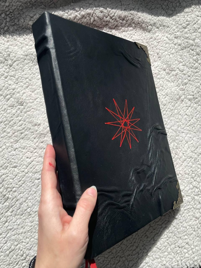 Diario de cuero con grimorio de estrella de 11 puntas / Cuaderno ocultista hecho a mano / Libro de las sombras / Diario de brujería imagen 10