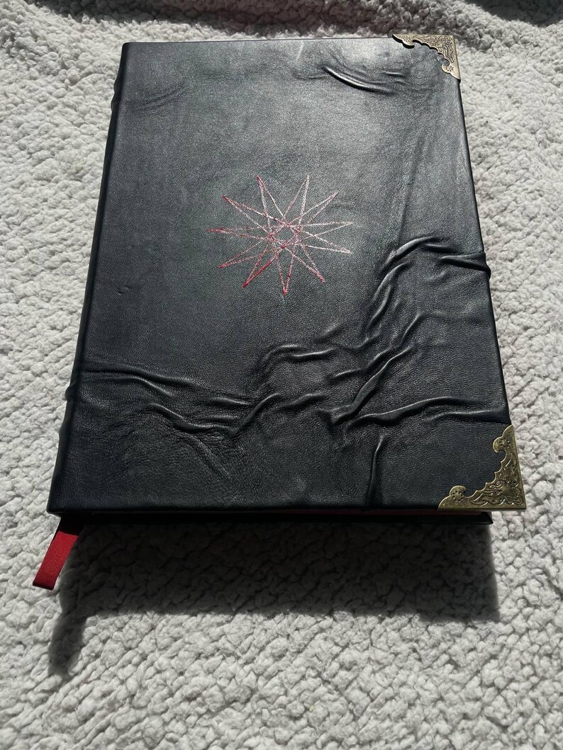 Diario de cuero con grimorio de estrella de 11 puntas / Cuaderno ocultista hecho a mano / Libro de las sombras / Diario de brujería imagen 5