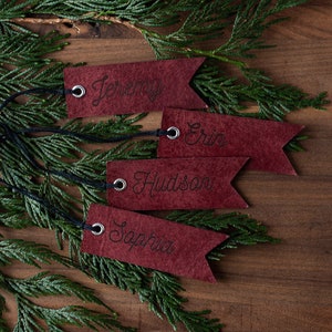 Personalized Stocking Tags (personalized tags, custom family name tags, custom stocking tags, Christmas stocking tags, custom gift tags)