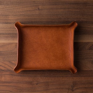 Custom Leather Ring Dish (leather catchall, leather valet tray, leather tray, custom gift for her, personalized gift, custom ring dish)