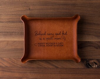 Great Mom Leather Ring Dish (custom leather catchall, personalized gift for mom, gift for her, custom Mother's Day gift, custom ring dish)