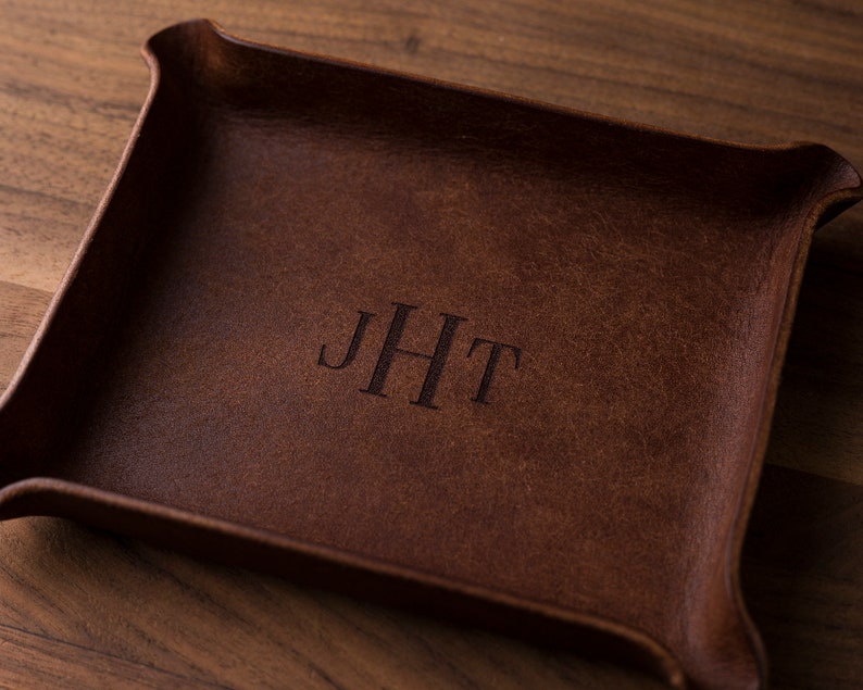 Large Monogram Leather Ring Dish custom leather catchall, leather valet tray, custom gift, groomsmen gift, personalized gift for her image 2