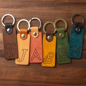Large Initial Keychain (leather keychain, monogrammed keychain, custom keychain, personalized keychain, custom gift, personalized gift)