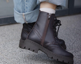 Brown Leather Brogue Boots: Women's Lace-Up Ankle Combat Boots