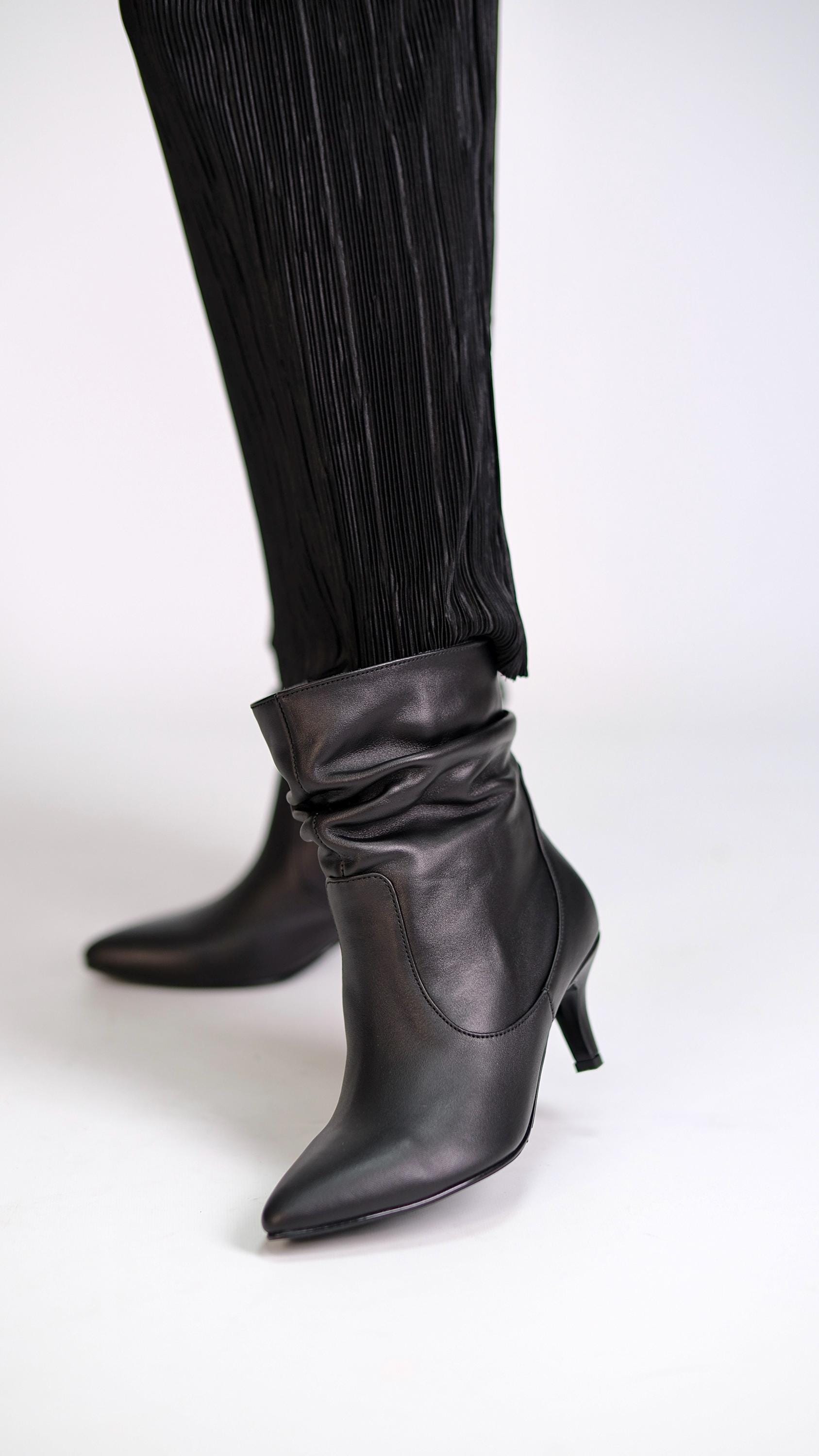 Black Leather Kitten Heel Boots - Etsy