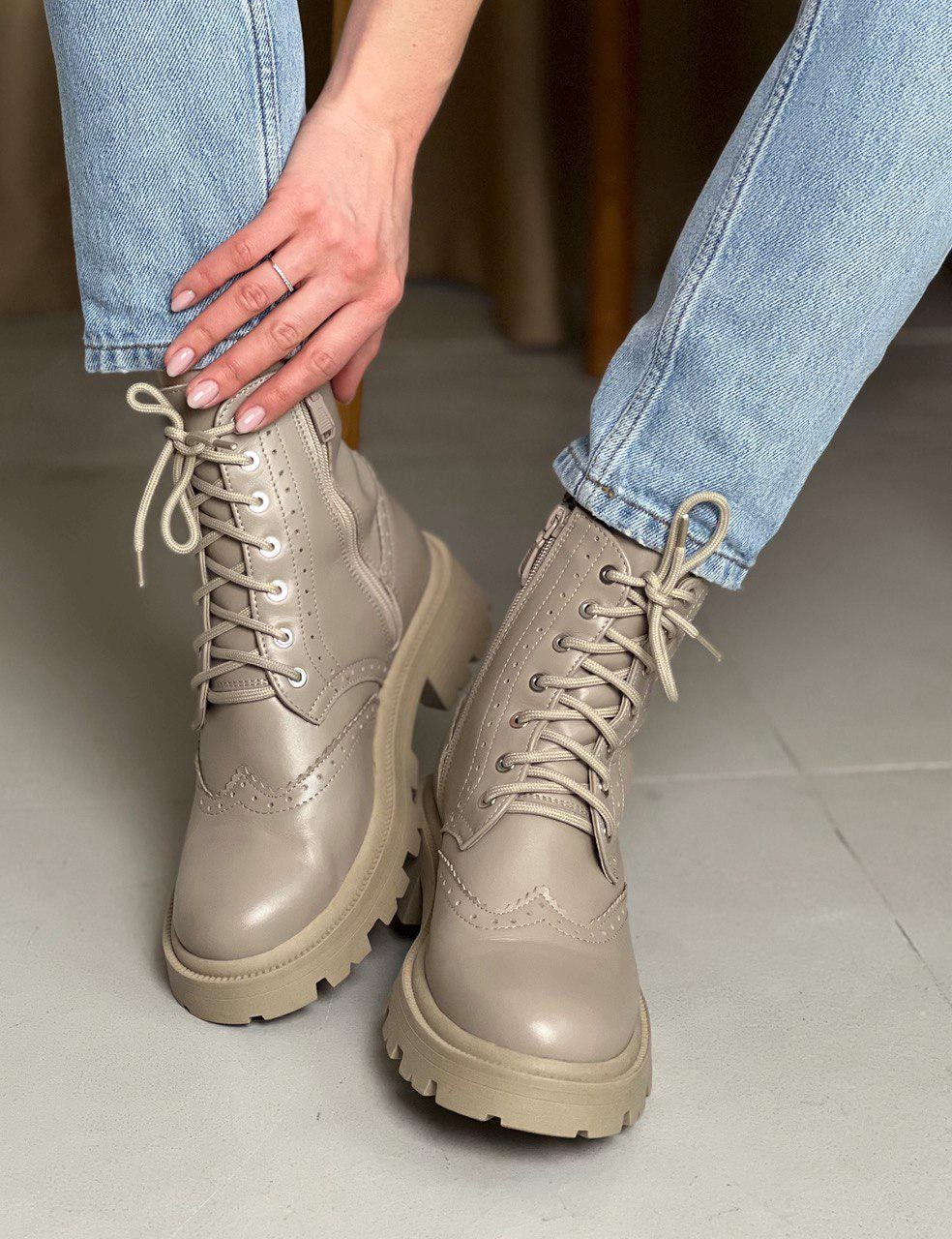 Beige combat boots Canada