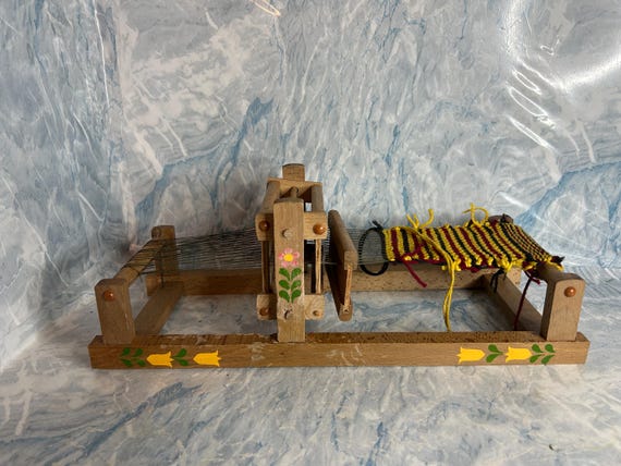 Vintage Tabletop Wooden Loom, Antique Small Weaving Machine, Children's Tool