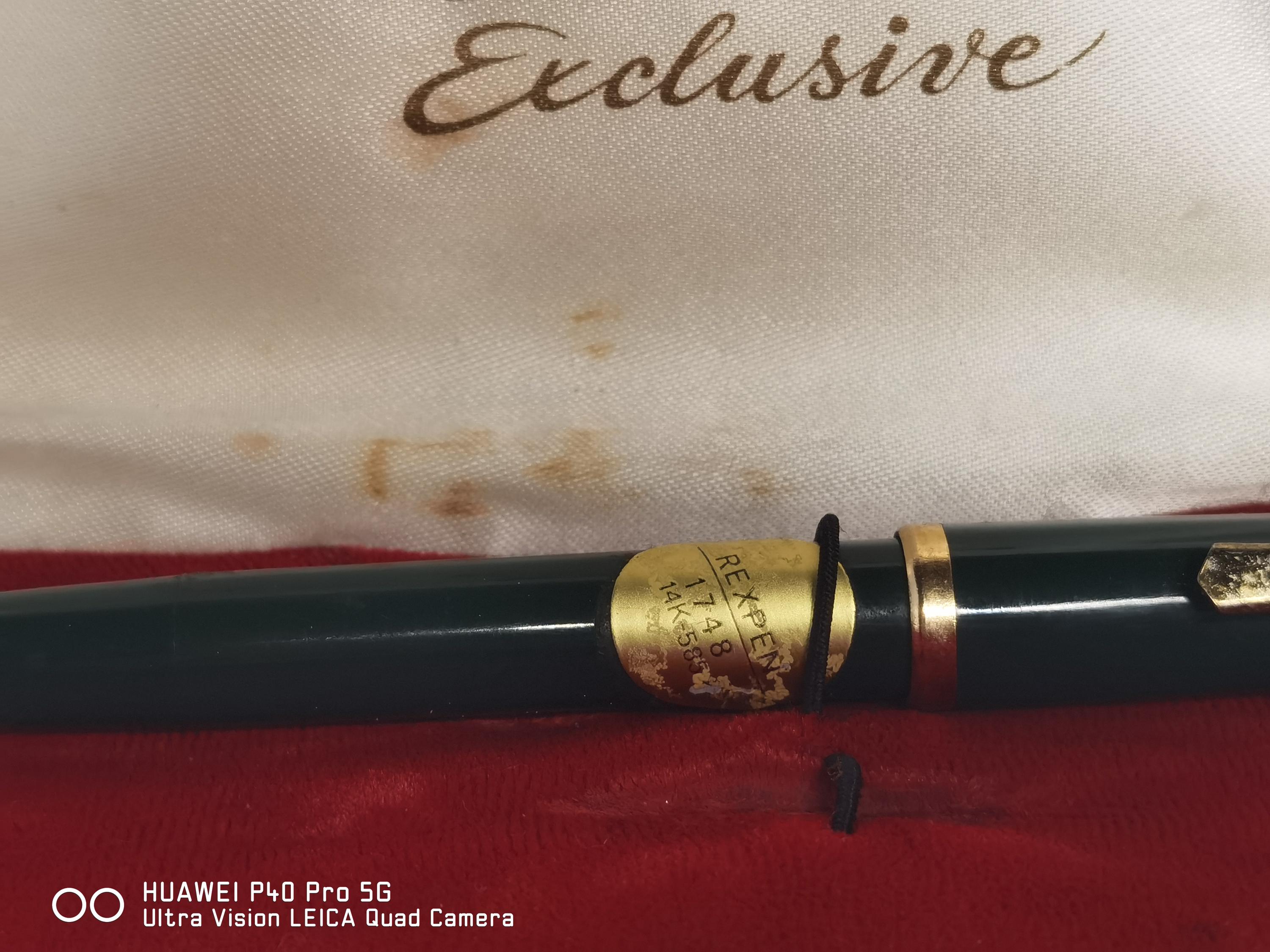 Vintage REXPEN EXCLUSIVE TOZ 14K Gold Nib Fountain Pen in Original