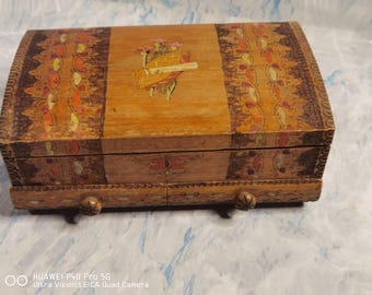 Vintage Wooden Pyrographed Painted Cigarette Dispenser Box . Home Decor . Bulgarian Souvenir .