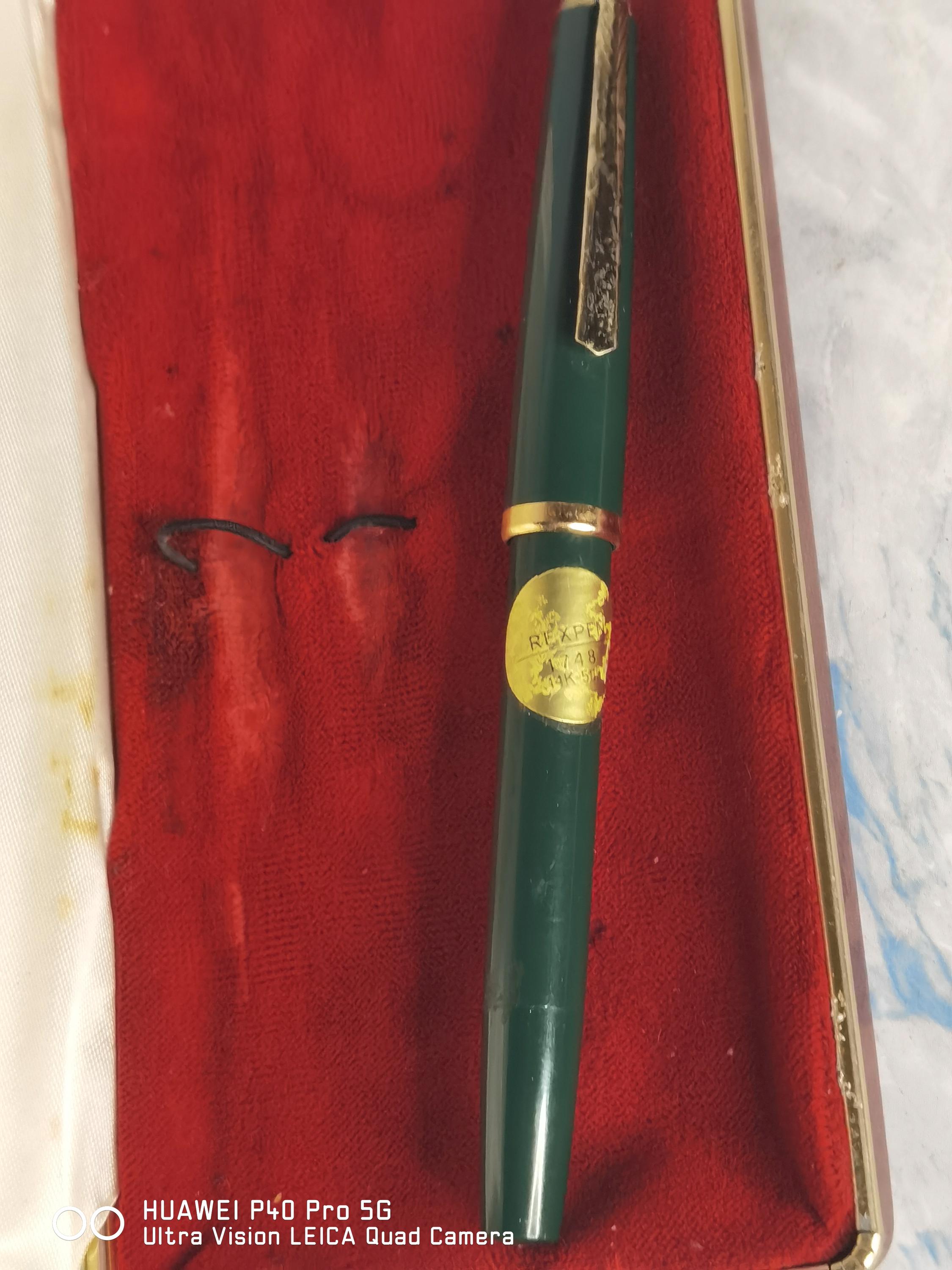 Vintage REXPEN EXCLUSIVE TOZ 14K Gold Nib Fountain Pen in Original