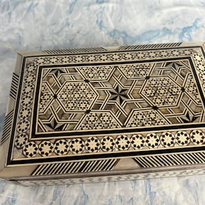 Naher Osten Mosaik maurischen Perlmutt eingelegte Trinket Box Vintage Holz Schmuckschatulle