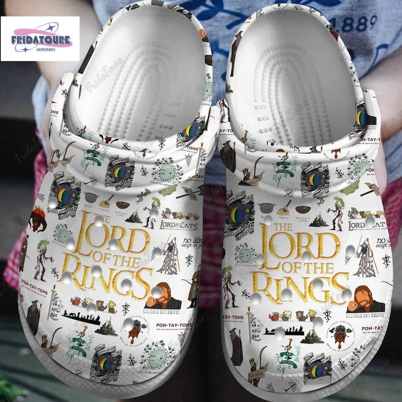 The Lord Of The Rings Sandals © FridaToure | etsy.com