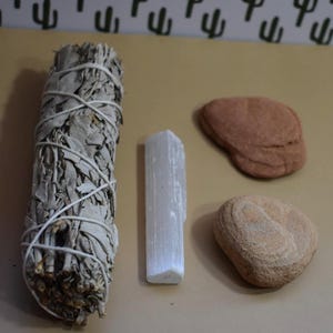 SEDONA SCHUTZ-SET | Handverlesener Wüstenkristall | Sedona Arizona | Sedona Vortex Steine | Rote Lavasteine | Salbei Geschenkset | Kristall-Kit