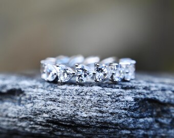 S925 Silberherzring platiniert: Zirkonia Eternity Band