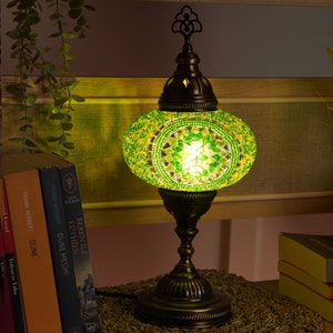 Lámparas de vidrio vintage, Lámparas de piso de mosaico tradicionales, Luz nocturna, Lámparas de recuerdo, Lámpara Tiffany, Lámpara de mosaico turco, Lámparas de mesita de noche Mandala Green