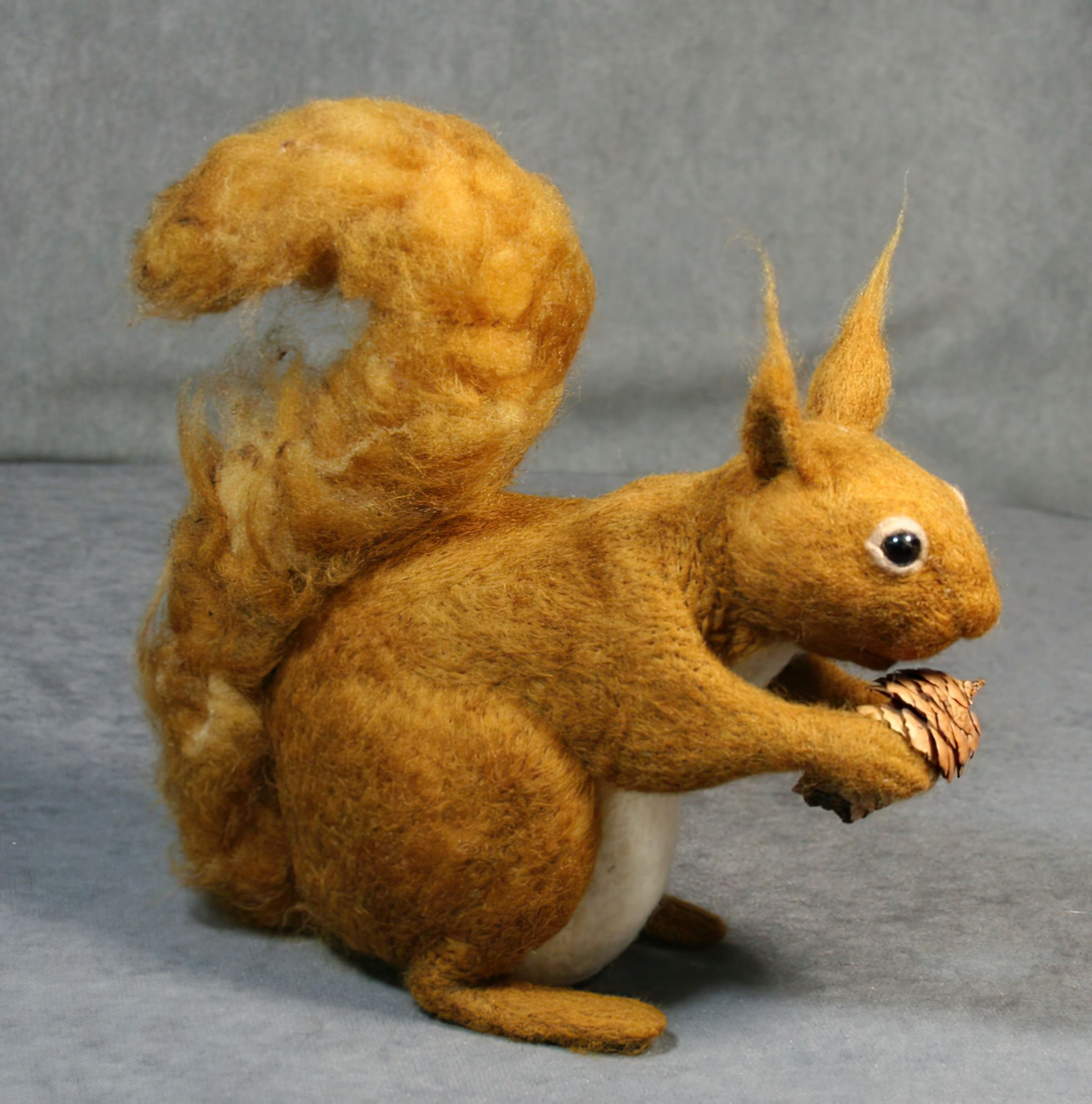 Hawthorn Handmade ~ Red Squirrel Needle Felting Kit – Hobby House  Needleworks