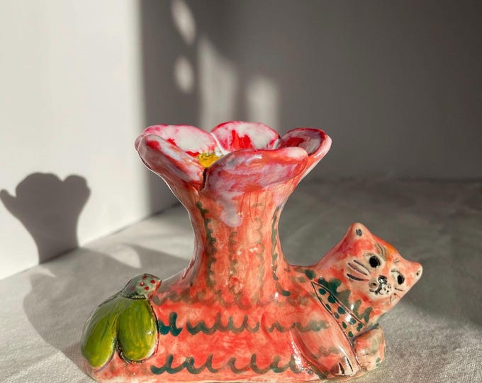 Handmade Ceramic Daisy Cat Candle Holder: Whimsical Home Decor