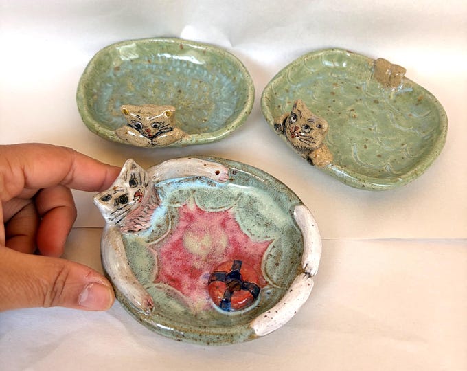 Handmade Ceramic Cat Trinket Dish Dipping dish: Unique Design