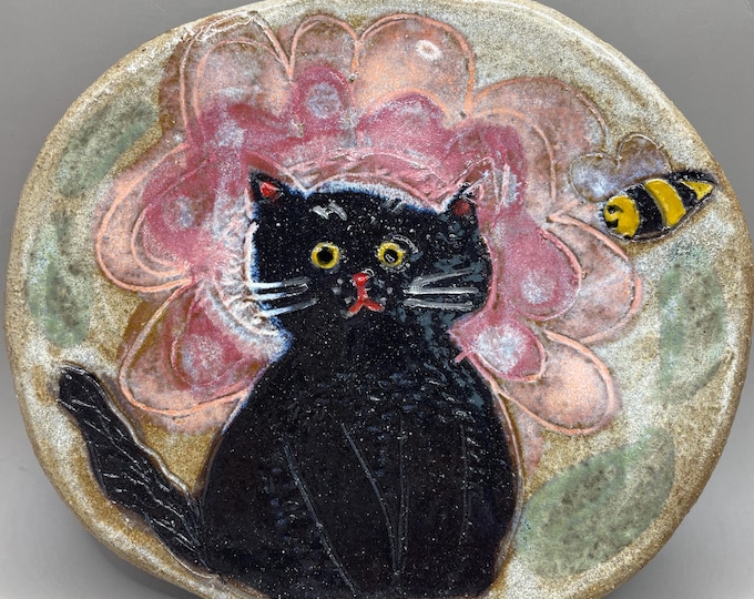 Handmade Cat Cake Plate: Whimsical Floral Pottery, Original Design
