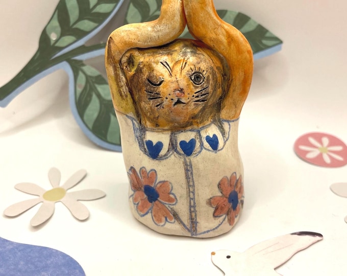 Handmade Ceramic Cat Sculpture: Playful Home Decor (4.5x9.5)