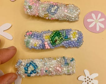 Handmade unique beaded embroidery  pastel Blue daisy hair clip accessories colourful Y2K RETRO AESTHETIC wedding, Event headwear