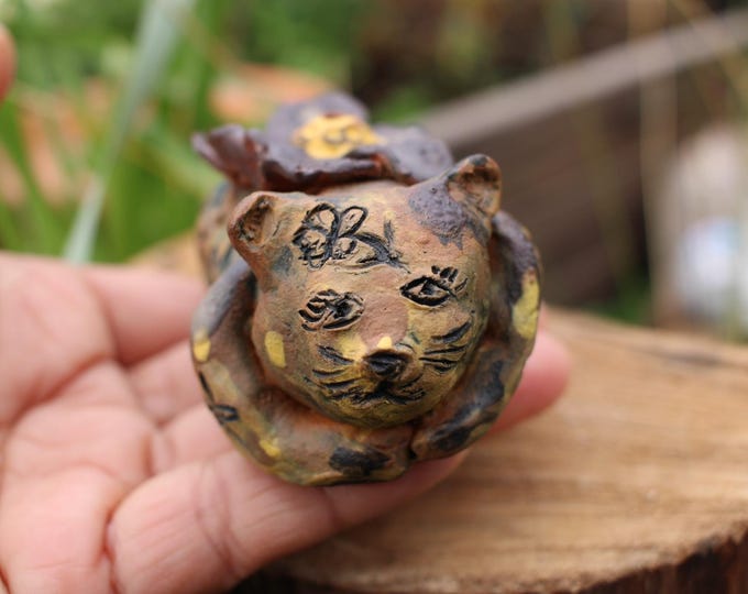 Ceramic Cat and flowers Desk Friend. Handmade Art, Cat lover gifts. Incense holder.Stoneware