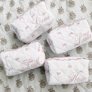 Bridesmaid Makeup Pouch Personalized Cosmetic Bag Gift for Bridesmaids Wedding Day Essential Custom Bridal Shower Makeup Bag Bridal Proposal