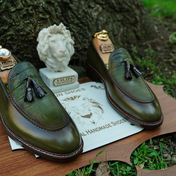 Brown Alligator Loafer Mens Custom Mens Dress Shoes Made-To-Order Leather Sole Kiltie Loafer Genuine Leather Mens Shoe