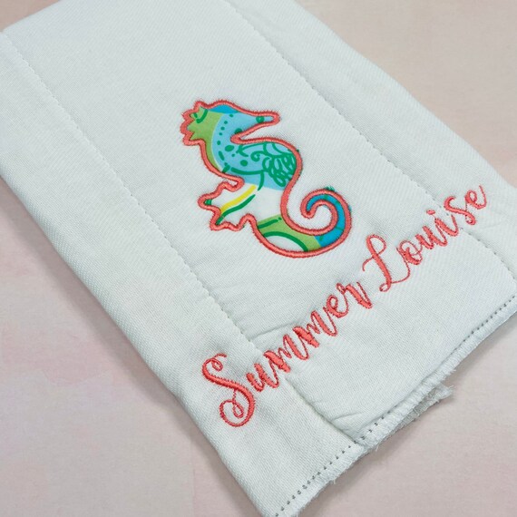 Seahorse Baby Burp Cloth / Nautical burp cloth / Organic cotton burp cloth / Personalized baby gift / Custom Baby Burp Cloth
